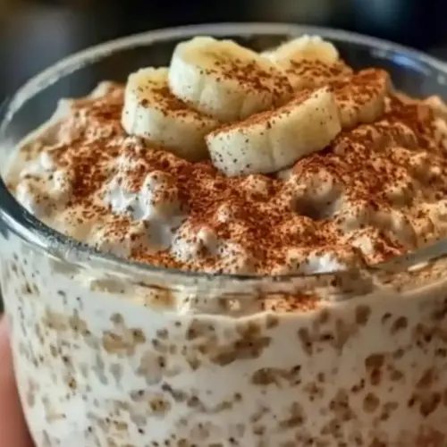 Creamy Cinnamon Roll Overnight Oats